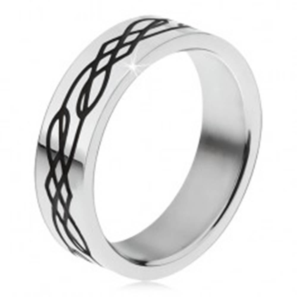 Šperky eshop Oceľový prsteň, rovný povrch, čierna zvlnená línia a kosoštvorce - Veľkosť: 51 mm
