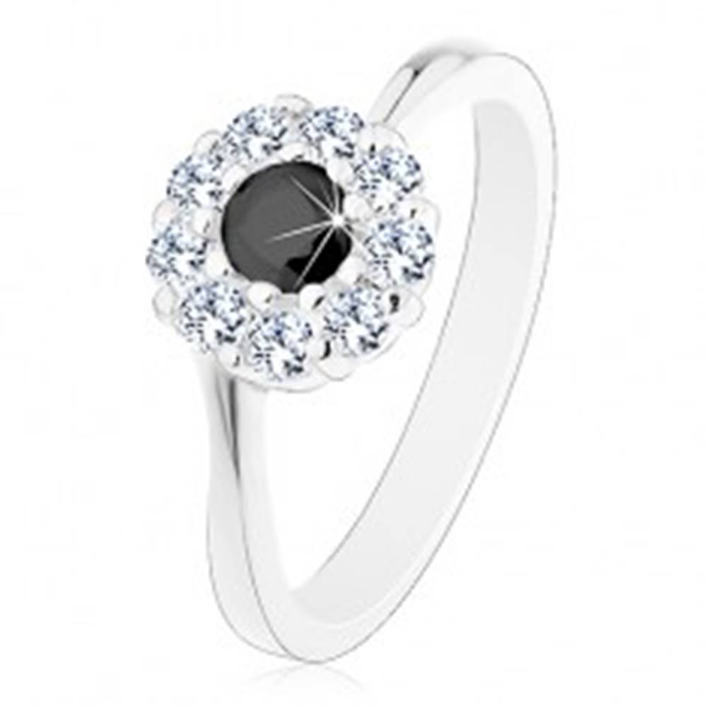 Šperky eshop Lesklý prsteň v striebornom odtieni, zirkónový kvietok s čiernym stredom - Veľkosť: 51 mm