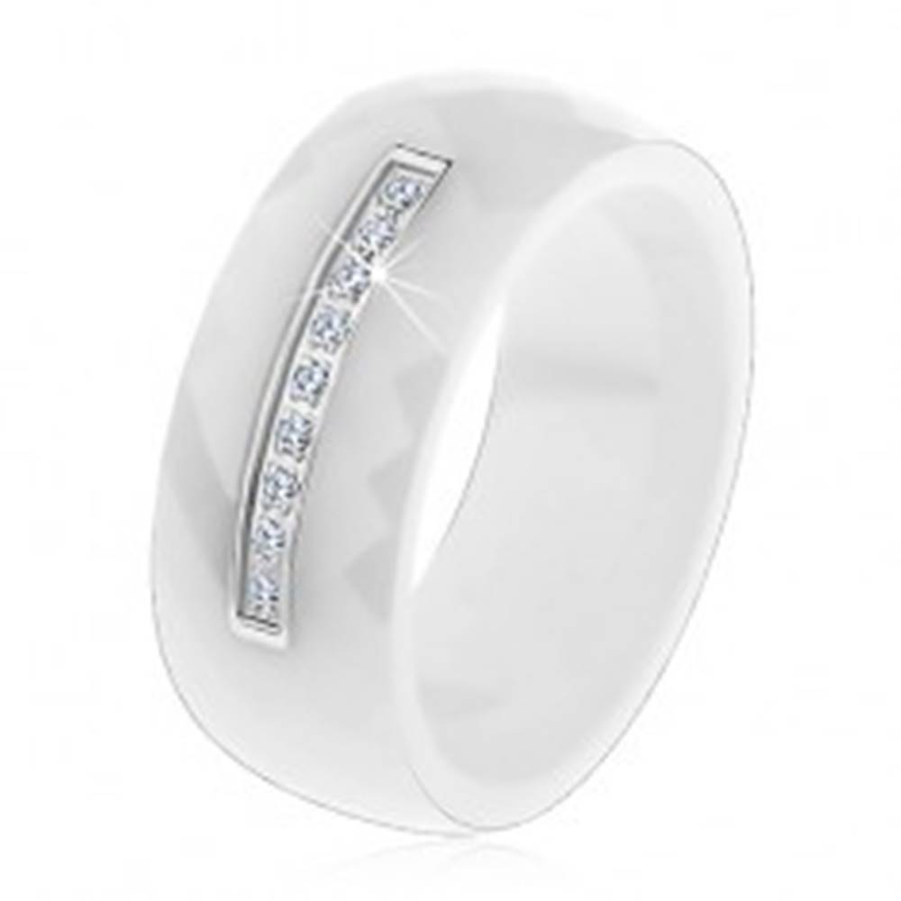 Šperky eshop Prsteň z bielej keramiky s brúseným povrchom, tenký oceľový pás, zirkóny - Veľkosť: 50 mm