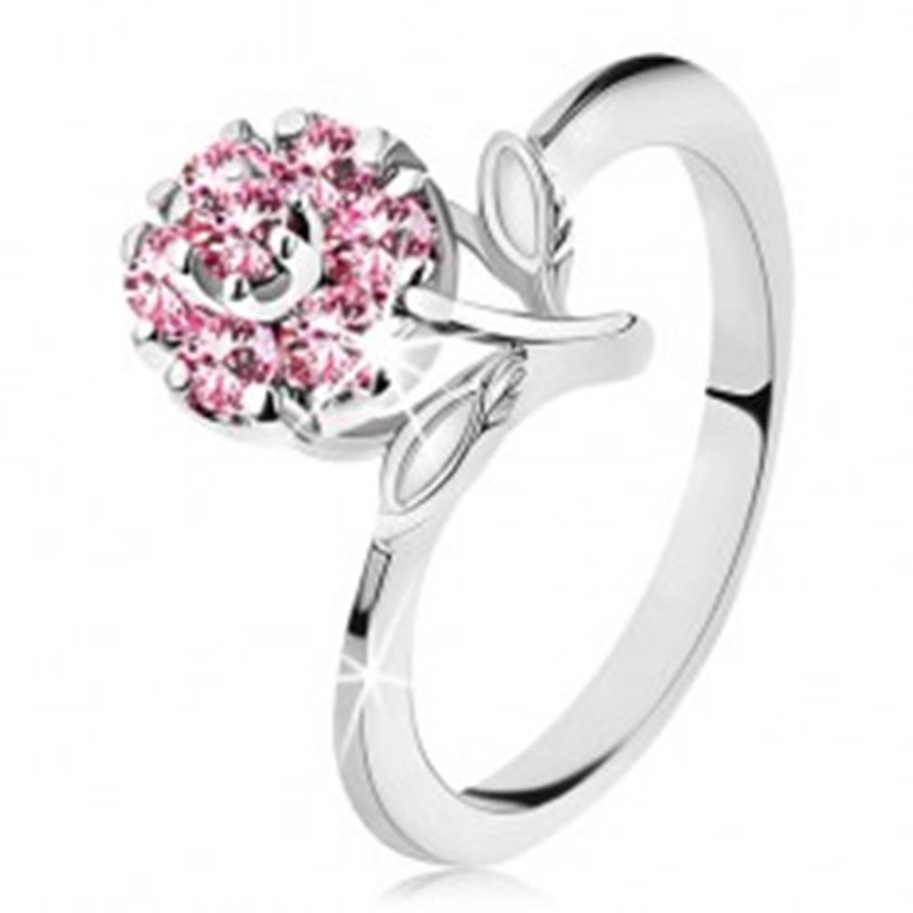 Šperky eshop Prsteň s ligotavým zirkónovým kvietkom v ružovej farbe, úzke lesklé ramená - Veľkosť: 56 mm