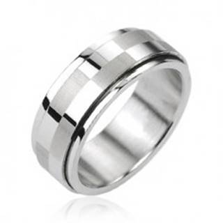 Oceľový prsteň striebornej farby, otáčací stredový pás s motívom šachovnice - Veľkosť: 58 mm