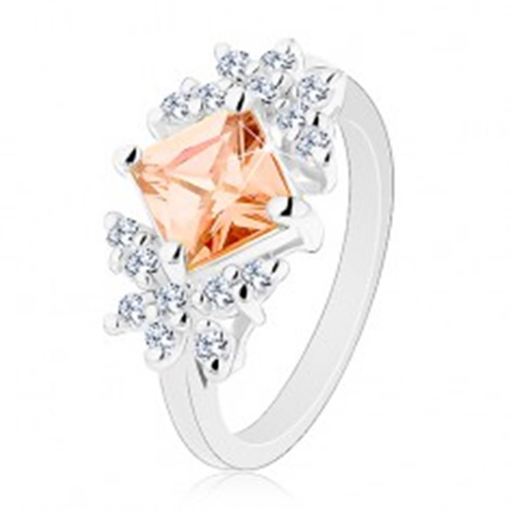 Šperky eshop Lesklý prsteň so zirkónmi v čírom a oranžovom odtieni, zúžené ramená - Veľkosť: 49 mm