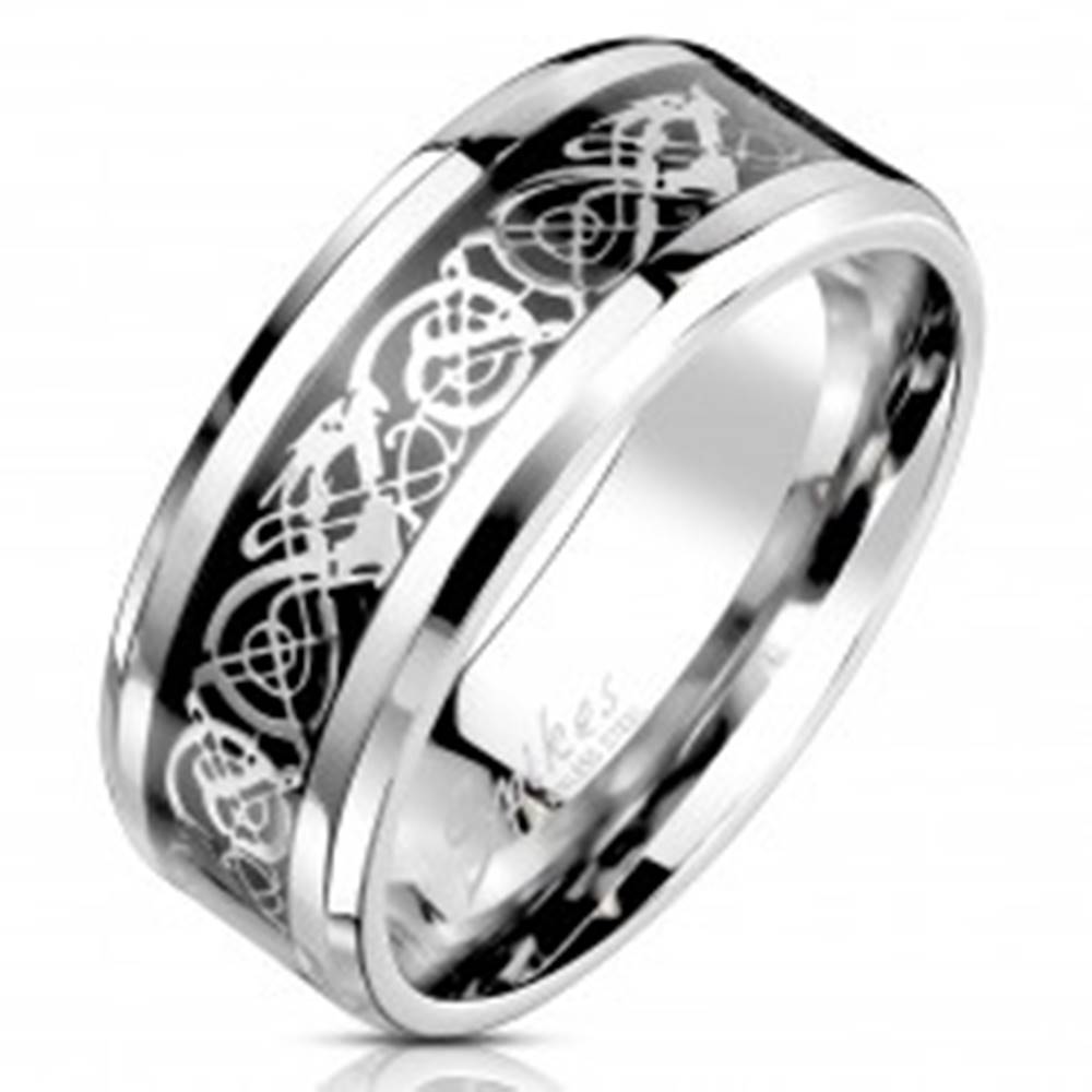 Šperky eshop Oceľová obrúčka s ornamentálnym motívom striebornej a čiernej farby, 8 mm - Veľkosť: 59 mm