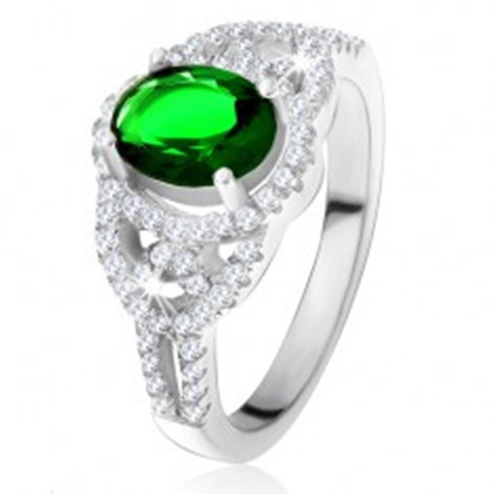 Šperky eshop Prsteň - oválny zelený zirkón, lem, zaoblené línie, číre kamienky, striebro 925 - Veľkosť: 49 mm