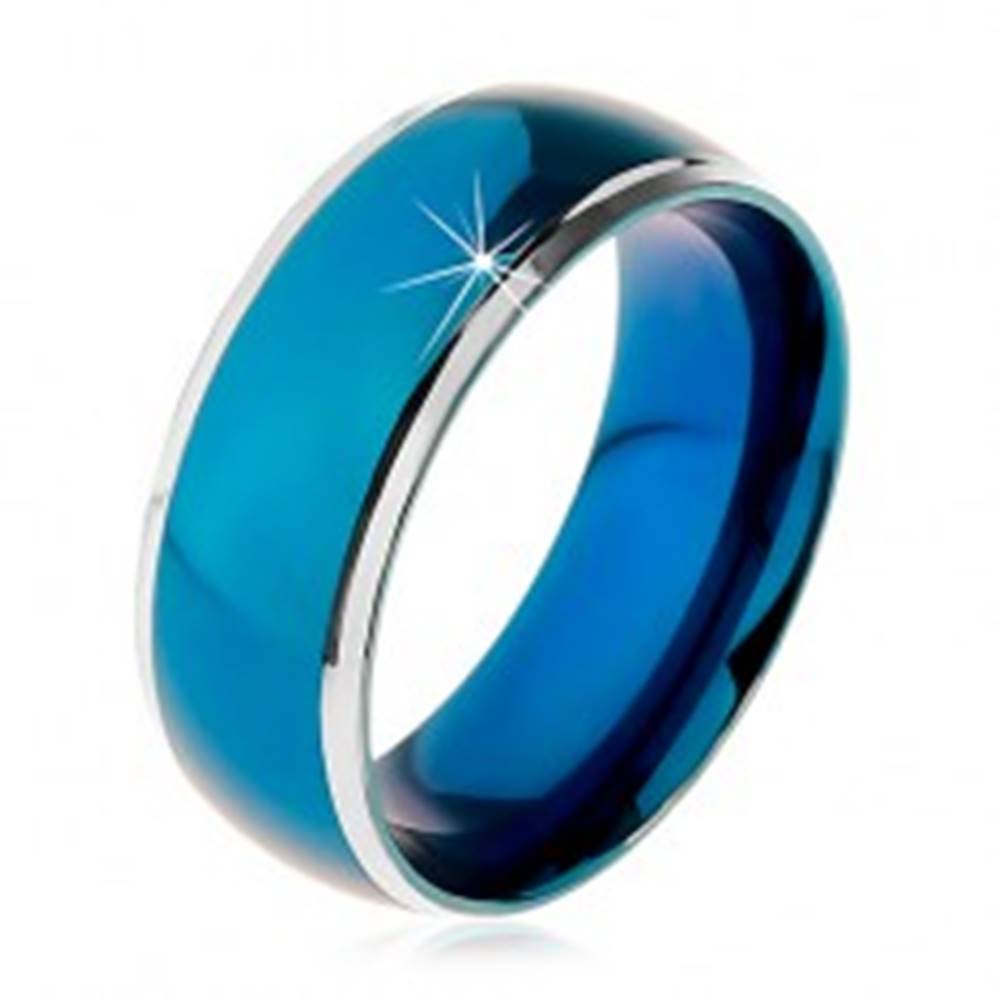 Šperky eshop Prsteň z chirurgickej ocele, zaoblený modrý pruh, lemy striebornej farby, 8 mm - Veľkosť: 57 mm