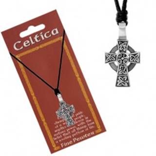 Náhrdelník s čiernou šnúrkou a patinovaným príveskom, keltský kríž