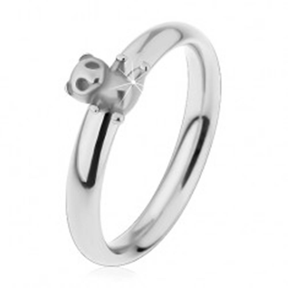 Šperky eshop Oceľový prsteň pre deti, strieborný odtieň, malý macko, jemne vypuklé ramená - Veľkosť: 44 mm