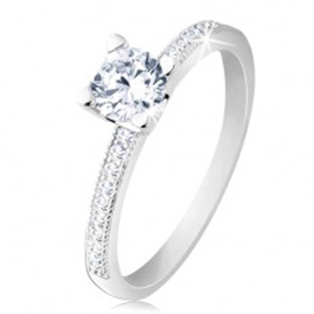 Šperky eshop Zásnubný prsteň, striebro 925, ploché ramená, číry okrúhly zirkón - Veľkosť: 50 mm