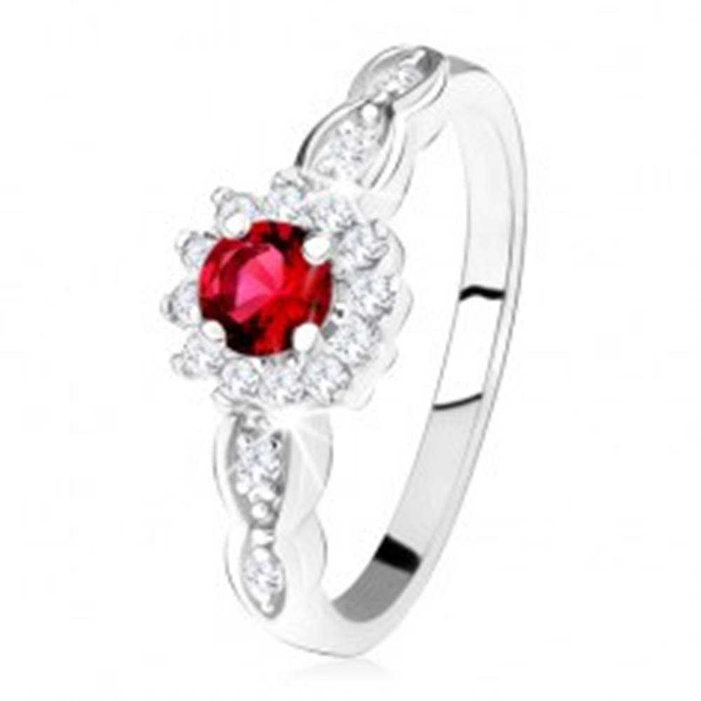 Šperky eshop Zásnubný prsteň zo striebra 925, červený okrúhly zirkón s čírym lemom - Veľkosť: 49 mm