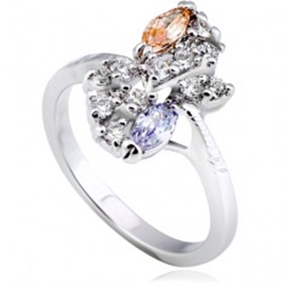 Šperky eshop Lesklý prsteň z kovu - strieborná farba, kvet, farebné zirkóny v diagonále - Veľkosť: 51 mm