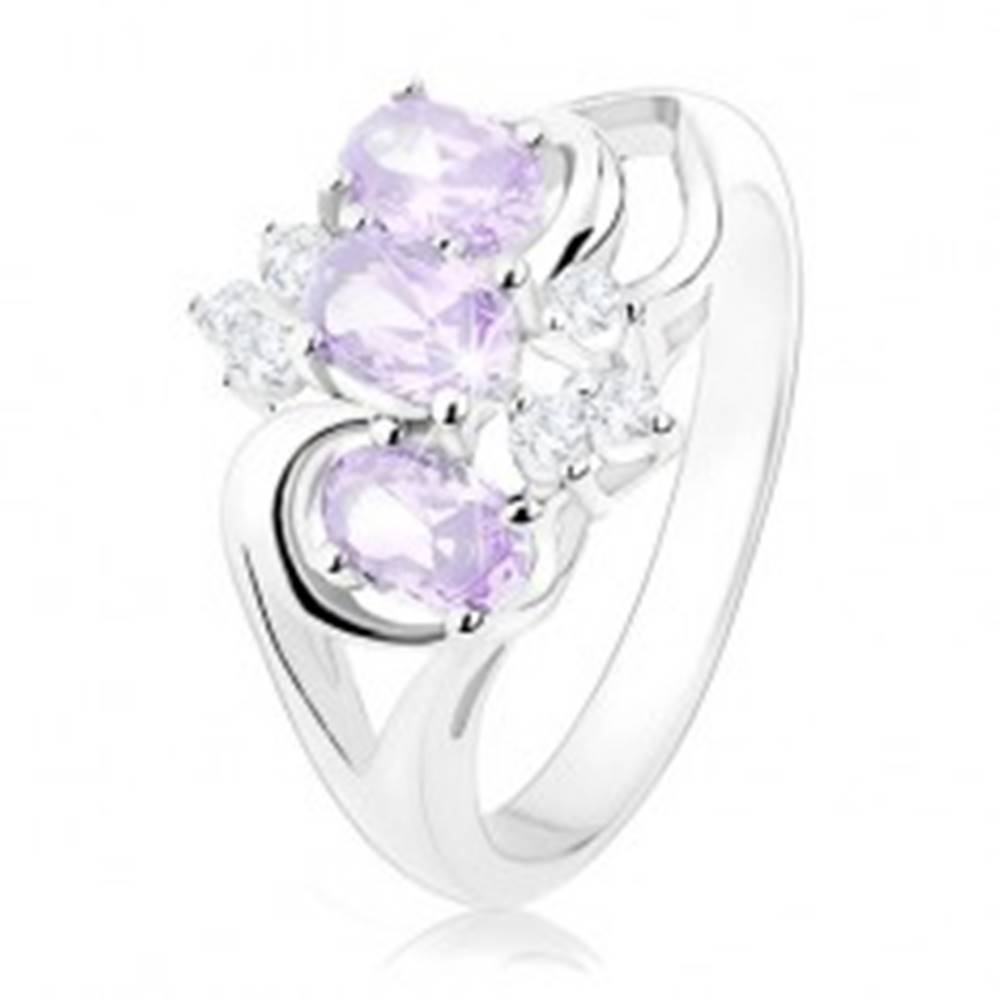 Šperky eshop Ligotavý prsteň striebornej farby, svetlofialové ovály, číre zirkóny - Veľkosť: 49 mm