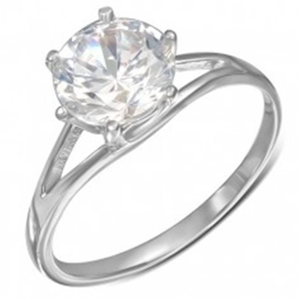 Šperky eshop Oceľový snubný prsteň - okrúhly číry zirkón, rozdvojené ramená - Veľkosť: 49 mm