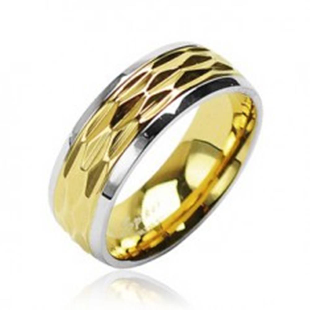 Šperky eshop Prsteň z chirurgickej ocele - zvlnený motív zlato-striebornej farby - Veľkosť: 49 mm