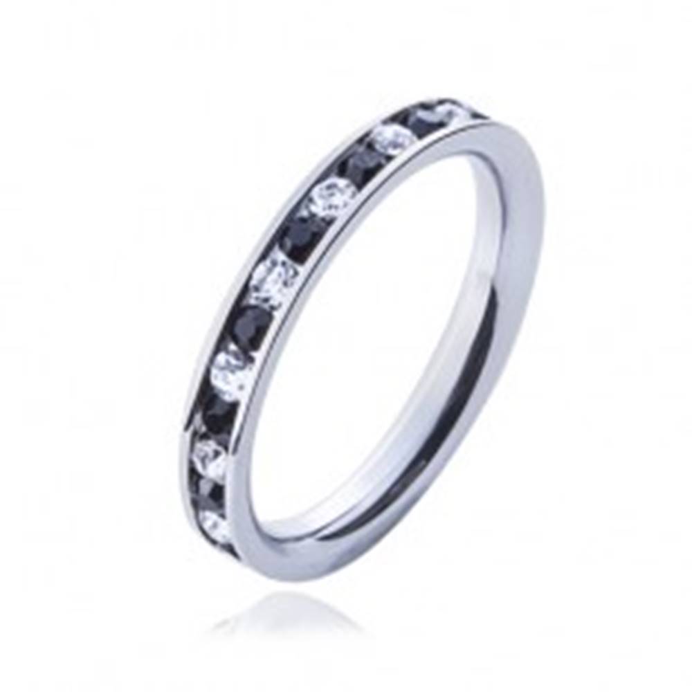 Šperky eshop Oceľový prsteň - číre a čierne kamienky - Veľkosť: 49 mm
