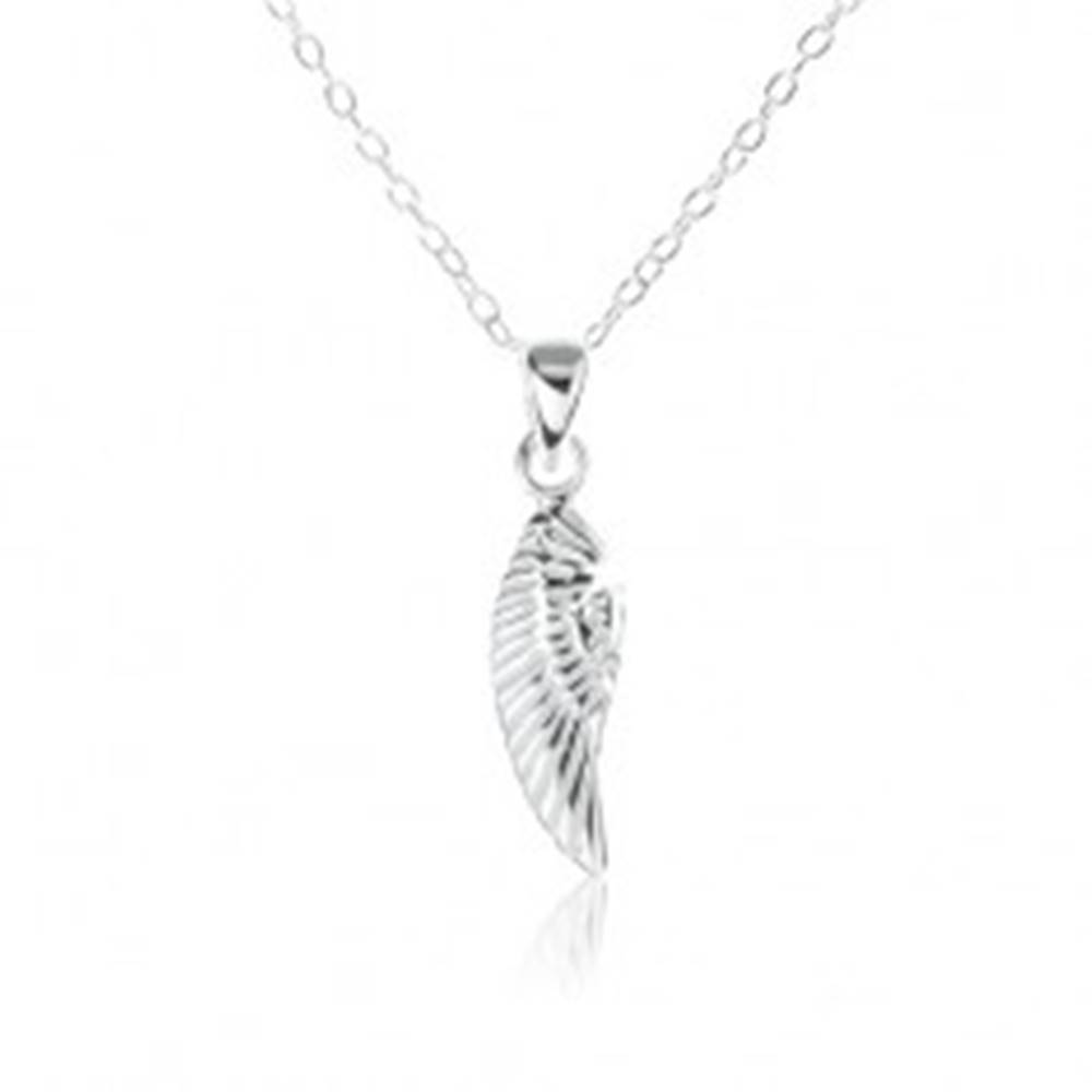 Šperky eshop Strieborný náhrdelník 925, ozdobne gravírované anjelské krídlo