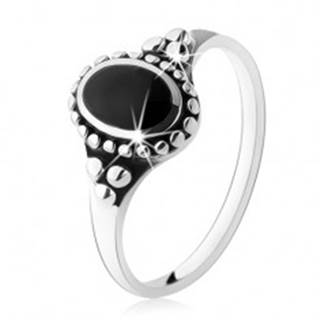 Patinovaný prsteň zo striebra 925, čierny ónyxový ovál, guličky, vysoký lesk - Veľkosť: 49 mm